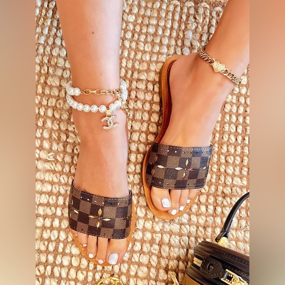 Brown Checkered One Band Sandal - Picture 2 of 6